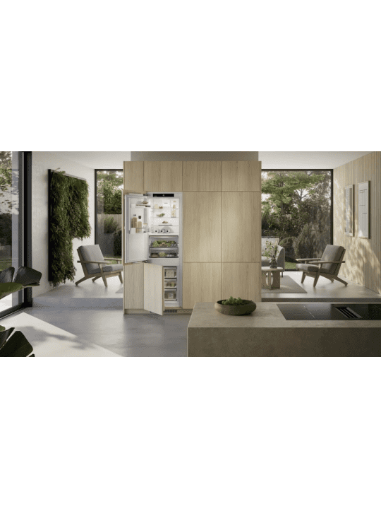 Hladilnik z zamrzovalnikom  ICBa 5123 plus BioFresh LIEBHERR